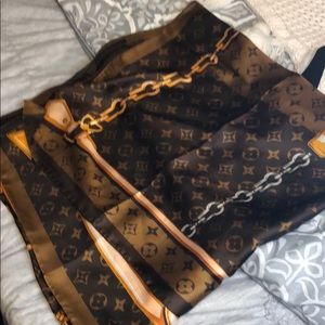 Louis Vuitton scarf